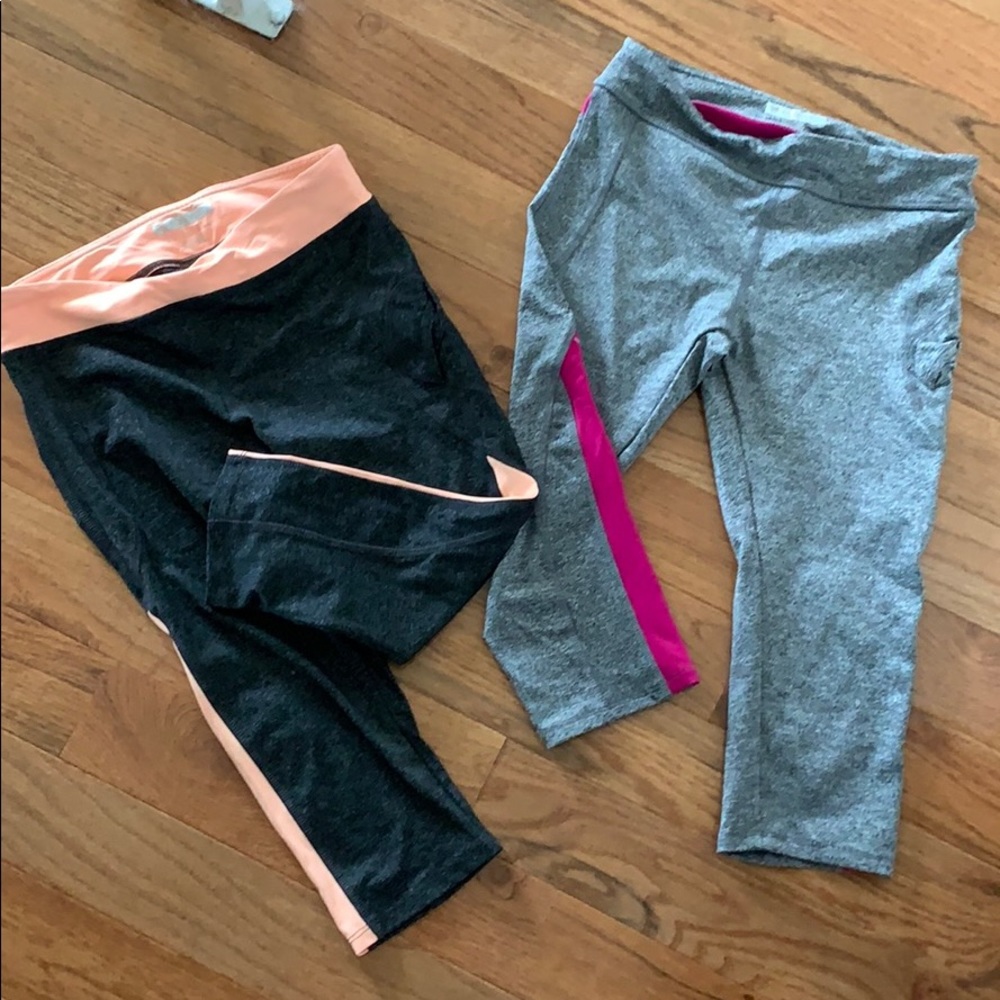 2 pairs of forever 21 leggings